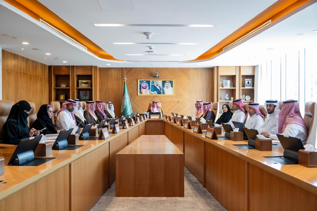 برئاسة معالي وزير الإعلام.. مجلس إدارة هيئة الإذاعة والتلفزيون يعقد اجتماعه الأول لعام 2026م