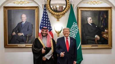 سمو ولي العهد ورئيس الولايات المتحدة الأمريكية يوقعان اتفاقية الدفاع الإستراتيجية بين البلدين